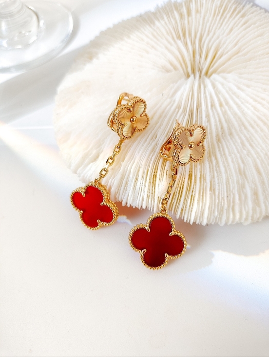 Van Cleef & Arpels. Jewelry - 😘 Van Cleef & Arpels Magic Alhambra Collection Double-Flower Red Carnelian Earr